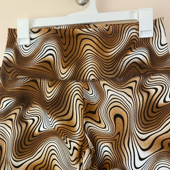 Wild Fable Geometric Flare Legging NWT! - Picture 3 of 6